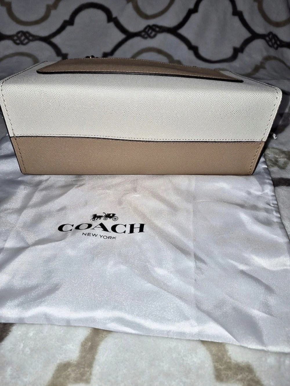 Coach Parker Shoulder Bag White & Tan - Picture 5 of 7